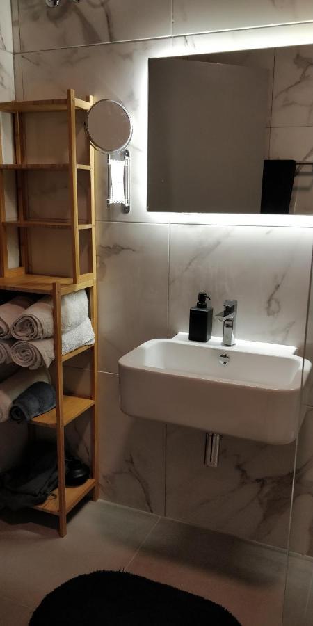 Pinewood Appartement San Ġiljan Buitenkant foto