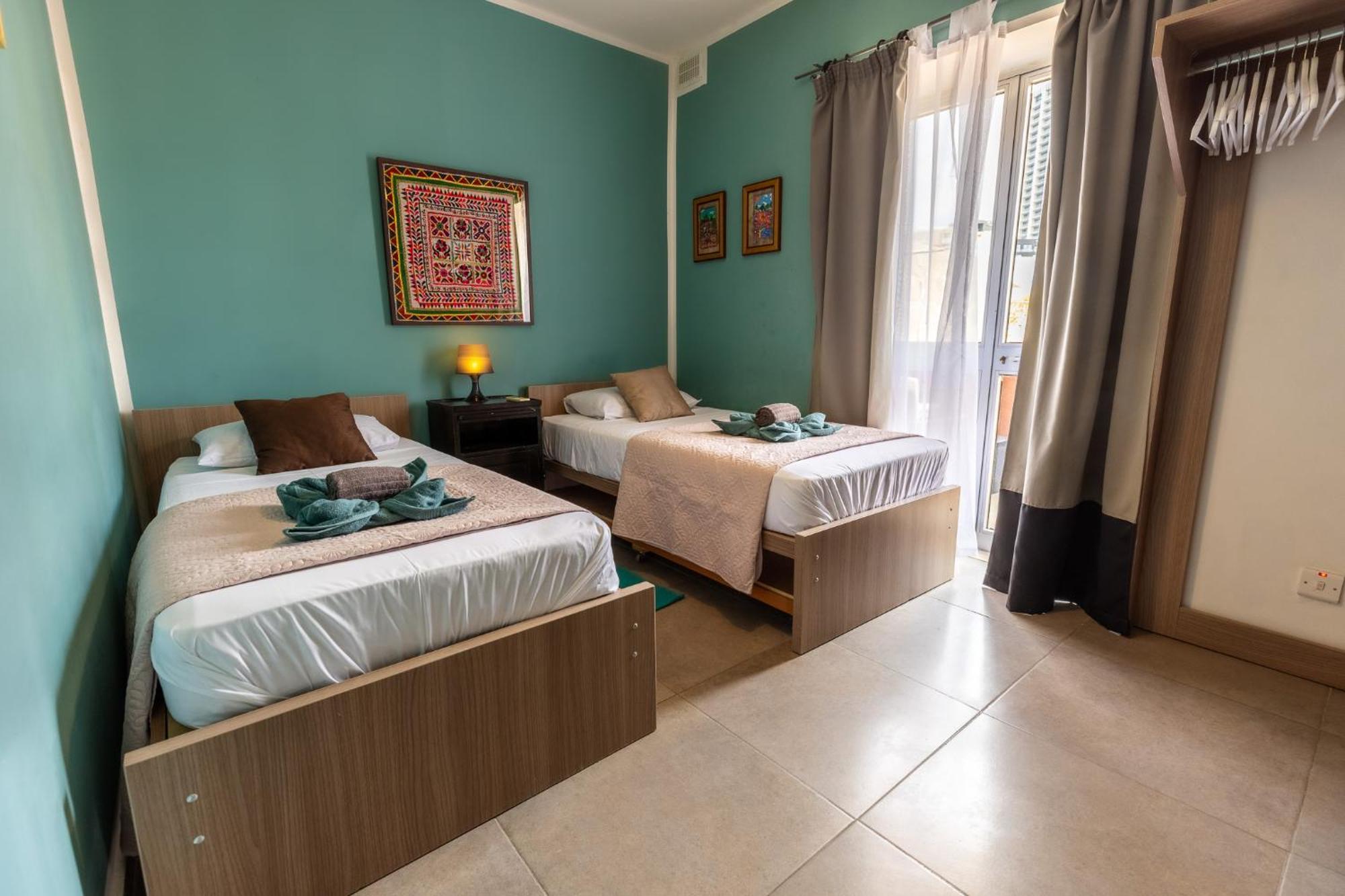 Pinewood Appartement San Ġiljan Buitenkant foto