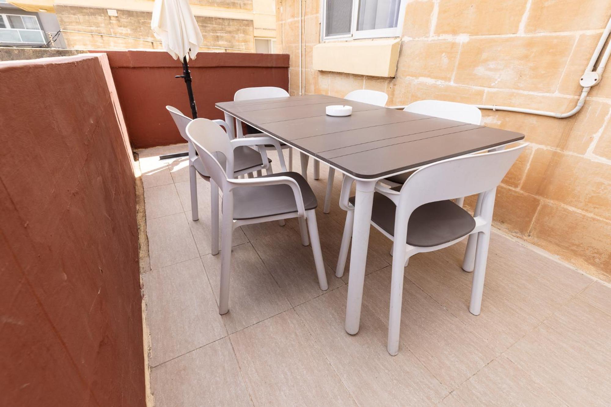 Pinewood Appartement San Ġiljan Buitenkant foto