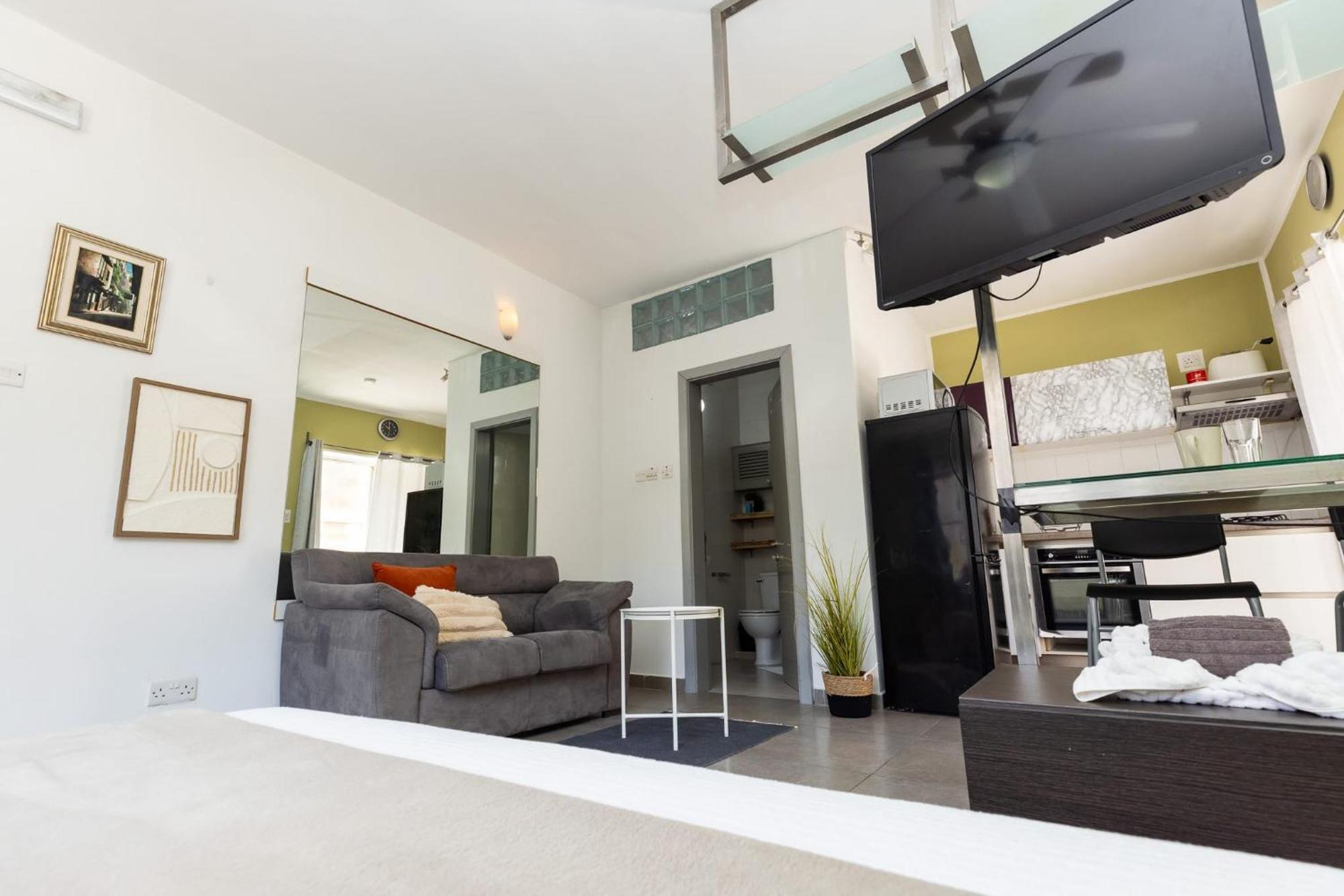 Pinewood Appartement San Ġiljan Buitenkant foto