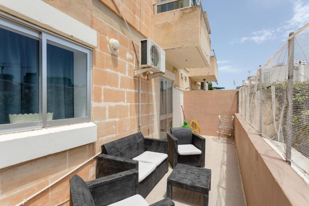 Pinewood Appartement San Ġiljan Buitenkant foto